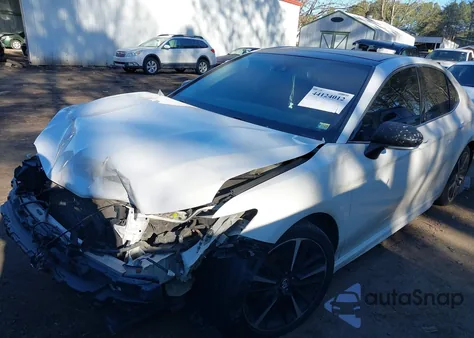 2018 Toyota Camry Xse из США, поврежденный, VIN 4T1B61HK3JU137474